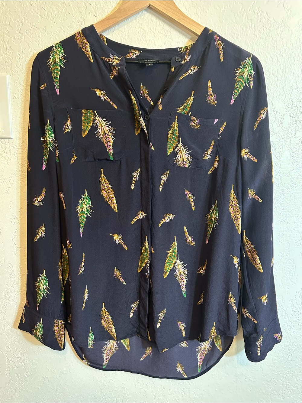 100% Silk Talbots Navy Feather-Print Button Front Shirt Career Wear Professional